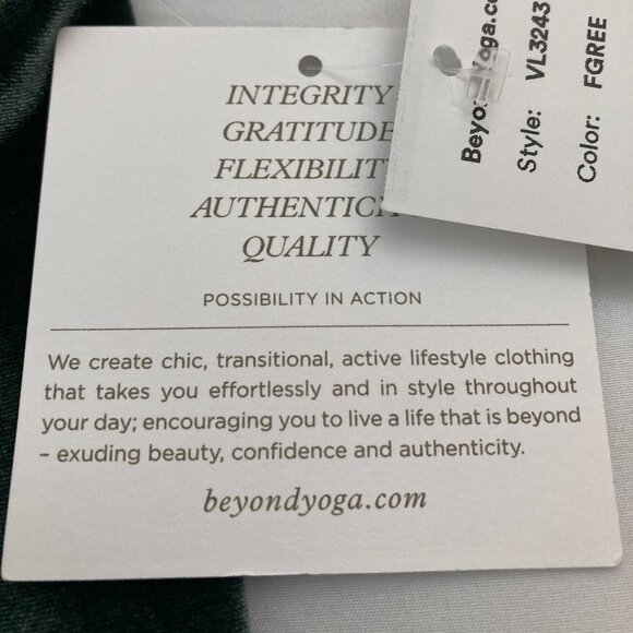 Beyond Yoga green velvet yoga leggings - size Medium - Picture 5 of 8